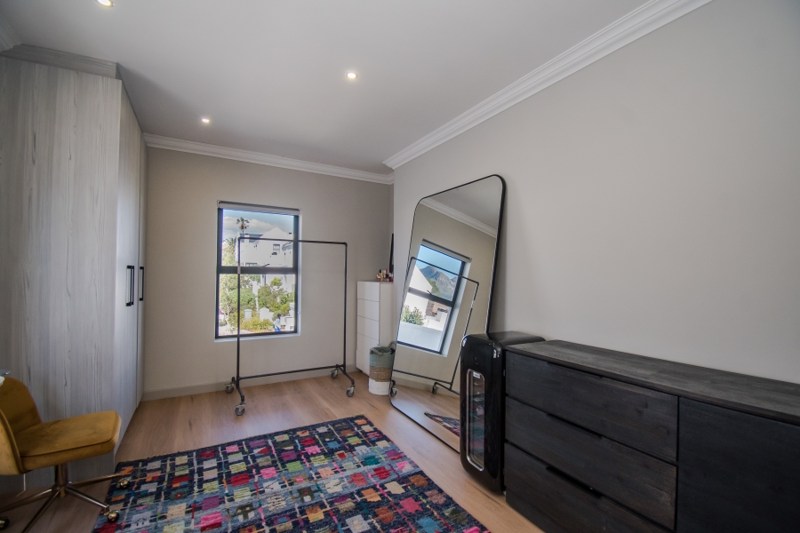3 Bedroom Property for Sale in Helderberg Village Western Cape